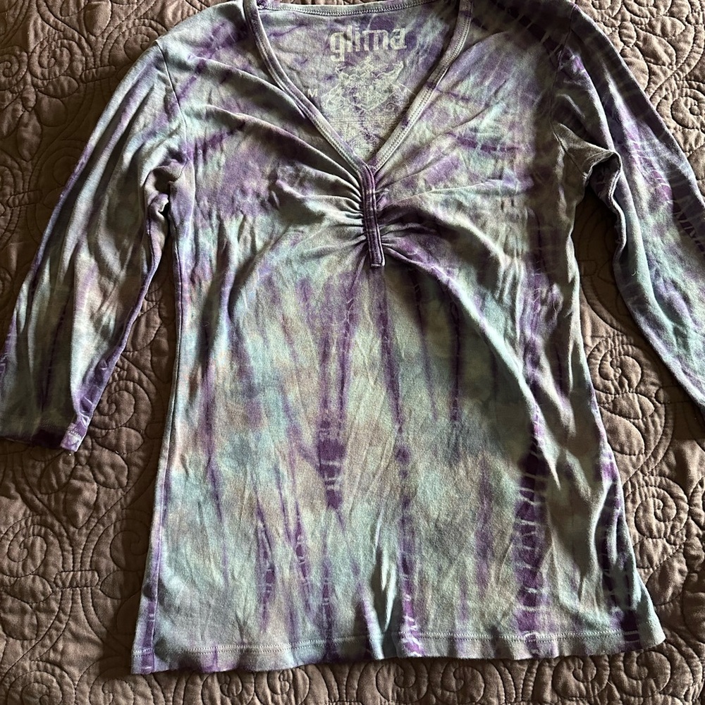 Ladies Nordstrom GILMA Boho Sexy Purple Tie-Dye V-Neck 2/3 sleeve Top Shirt M